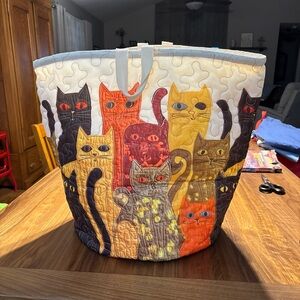 Cat Tote, Handled Laundry Basket Quilted Foldable Packable Waterproof Nylon